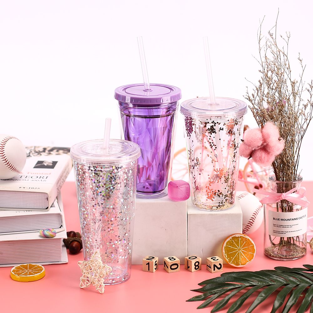 Plastic tumbler with straw Plastic tumbler with straw
