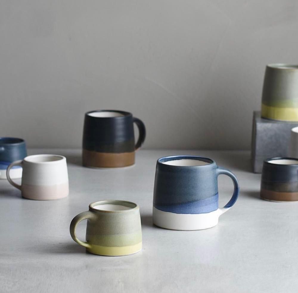 Home Decoration Ceramic mug with color handle