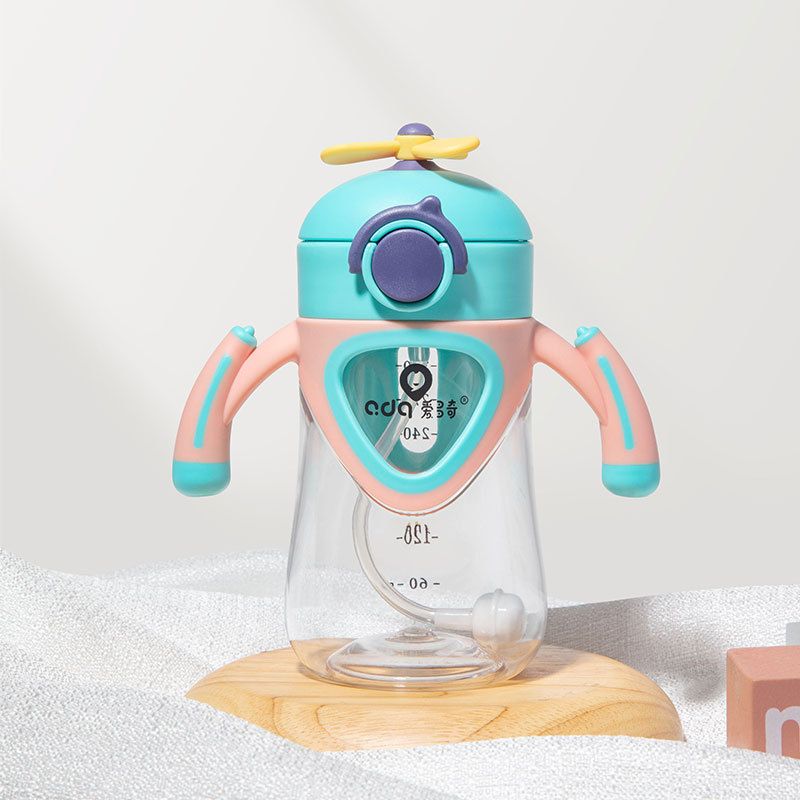 Airplane  plastic  sippy water bottle Airplane  plastic  sippy water bottle