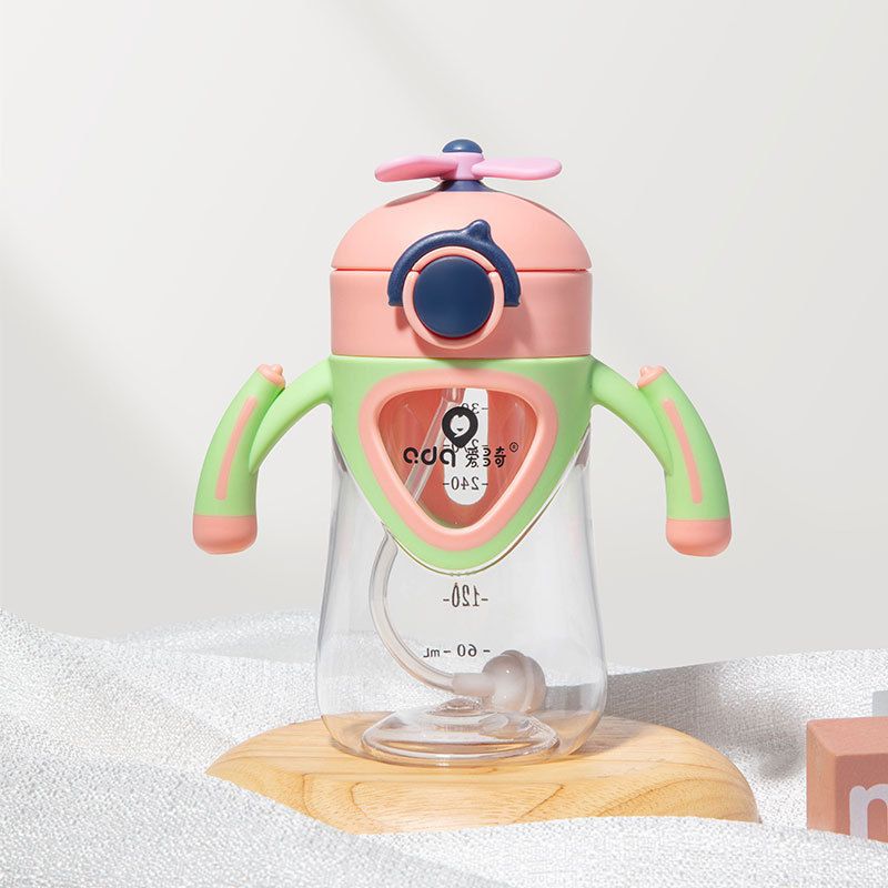 Airplane  plastic  sippy water bottle Airplane  plastic  sippy water bottle