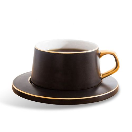 Ceramic coffee mugs with plate